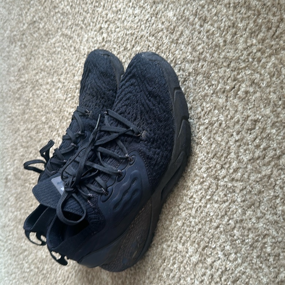 UA shoes